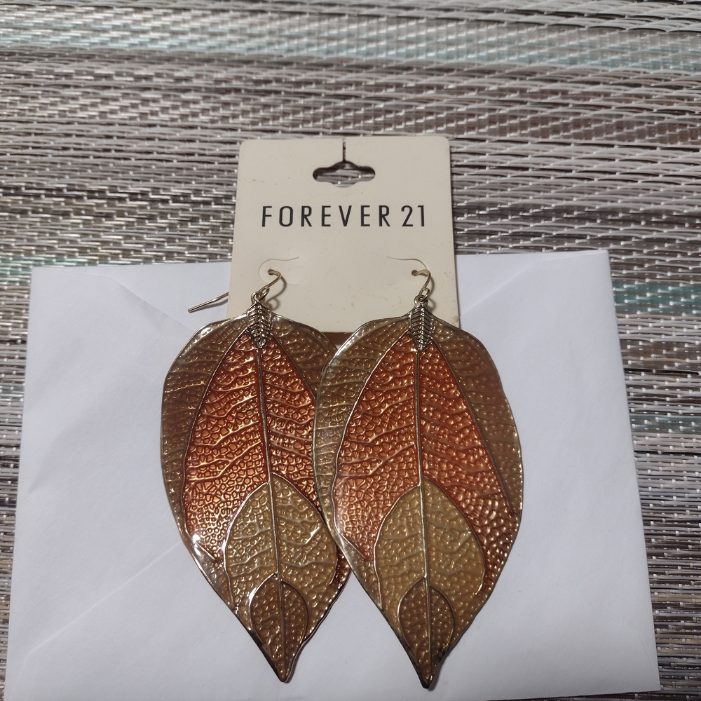 Forever 21 Leaf Earrings